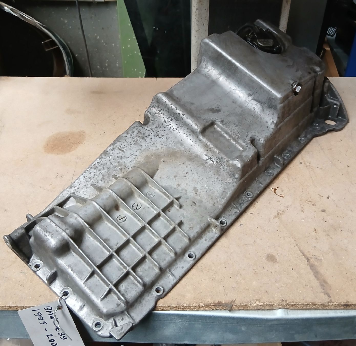 BMW Tutti pezzi di ricambio auto: Carter BMW E39 525 Diesel – Usato da la heutte venduto da Auto-stock