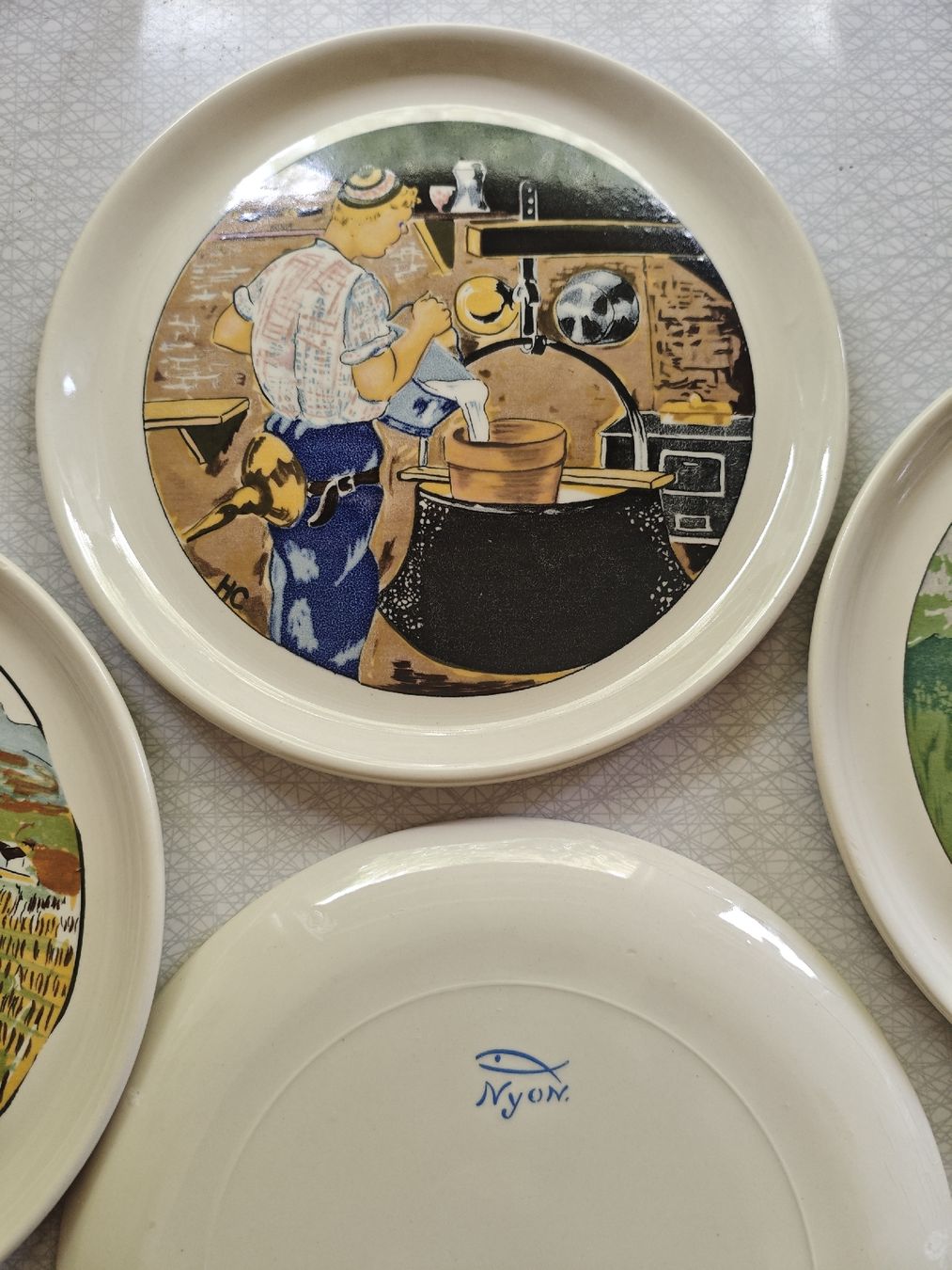 Piatti: Swiss Nyon plates – Nuovo (secondo la descrizione) da Commugny venduto da max_zxy7 1