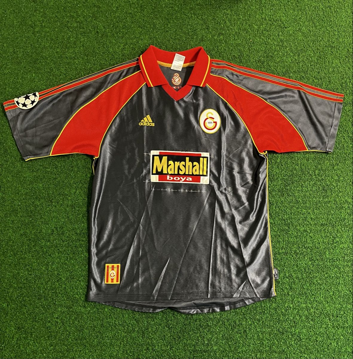 Adidas Canottiere & Pantaloni: Galatasaray 99/00 Third Matchworn Trikot – Usato da Mellingen venduto da galatasarayshirts