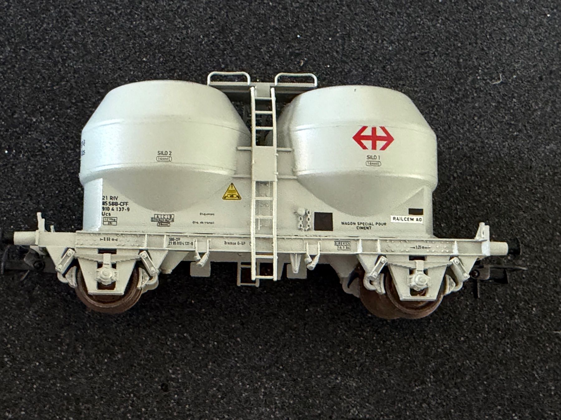 SBB/CFF/FFS Modellini di ferrovie: SBB Güterwagen, Modell Railcem 40, 2-achsig – Usato da Duggingen venduto da Ysvogel