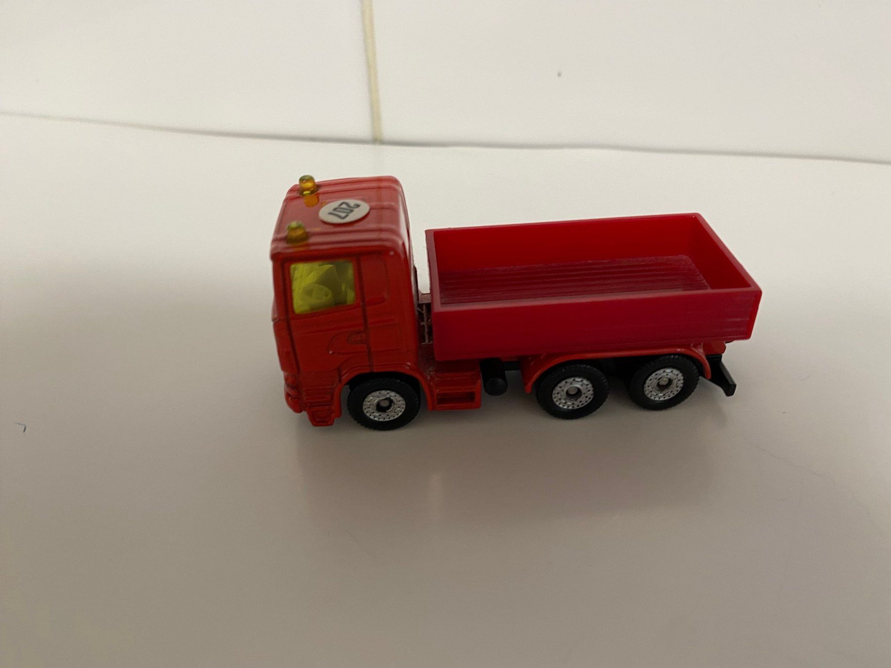 Siku Modellini d'auto: LKW mit Pritsche SIKU 207 – Usato da Kerzers venduto da tisyayasuBE 1