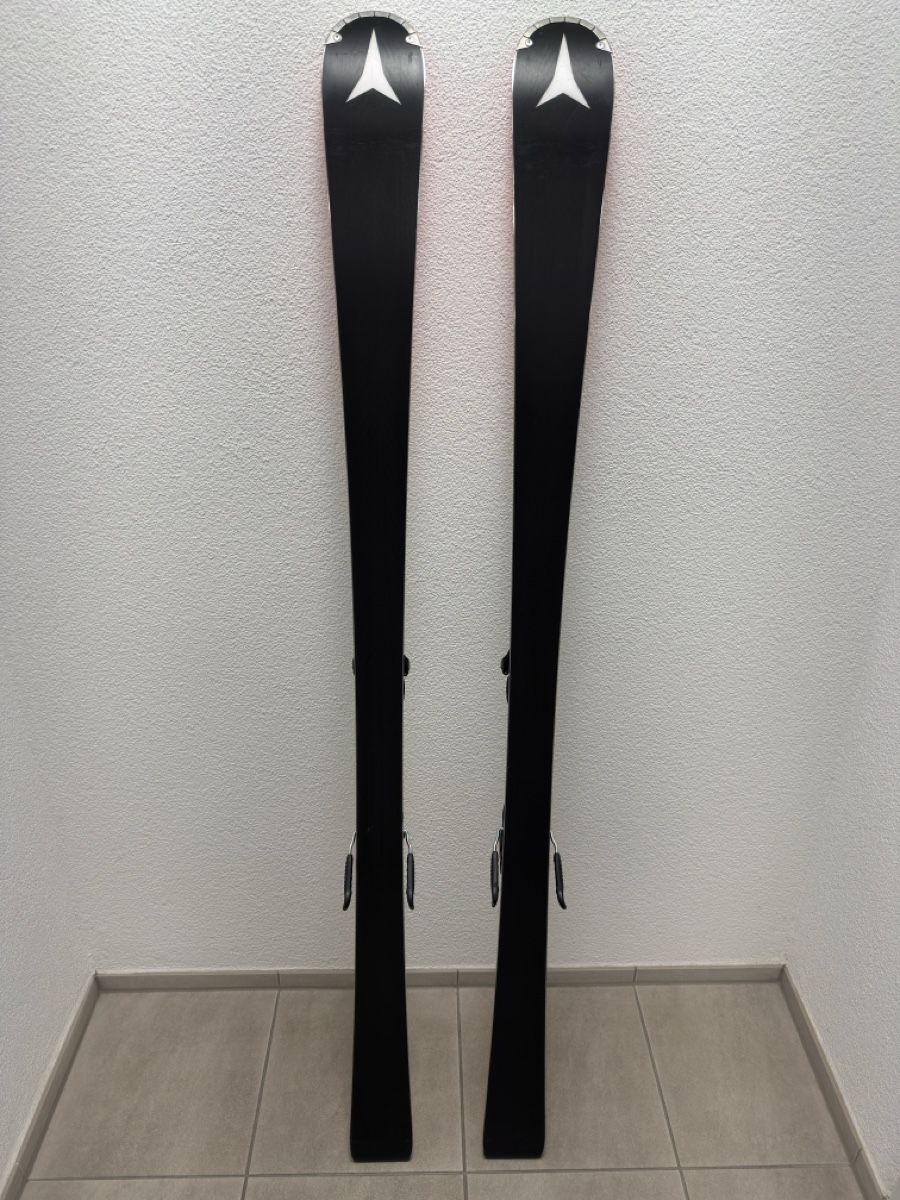 Atomic Skis: Atomic Redster S9 165cm inkl. X12 Bindung – Gebraucht aus Fläsch von vsmd 1