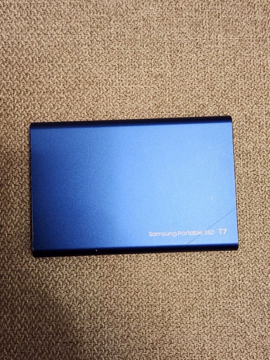 Samsung Disques durs: Samsung SSD T7 2TB – D'occasion à Einigen par iva_86t8 3