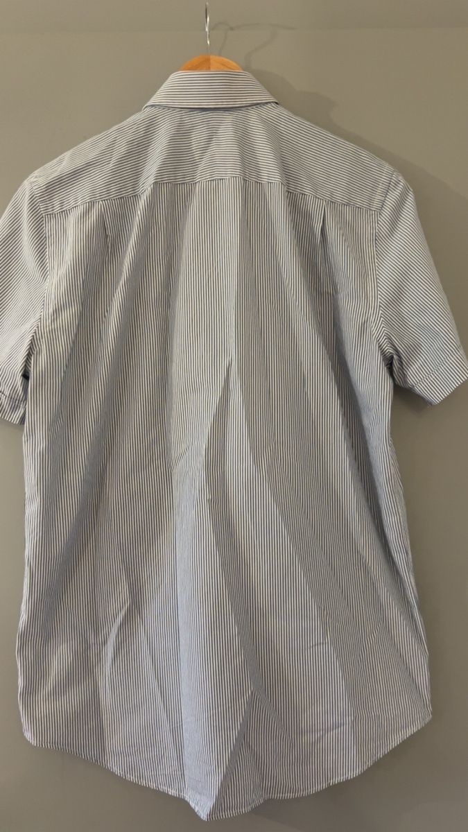 Chemises: Chemise Lacoste rayée bleue et blanche taille M – D'occasion à Vich par yva_pgr7 3