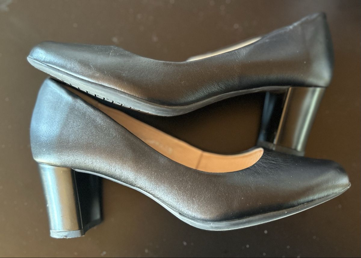 Damenschuhe: Schwarze Leder Pumps Gr. 38, – Gebraucht aus Stettfurt von Ewrozemil 3