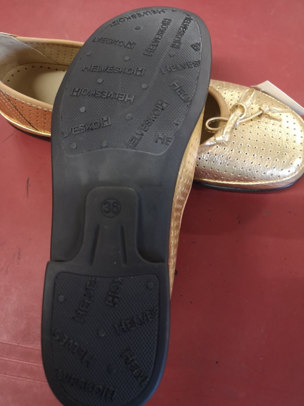 Helvesko Scarpe da donna: Helvesko – Nuovo e nell'imballaggio originale da Möhlin venduto da Highwaytom 1