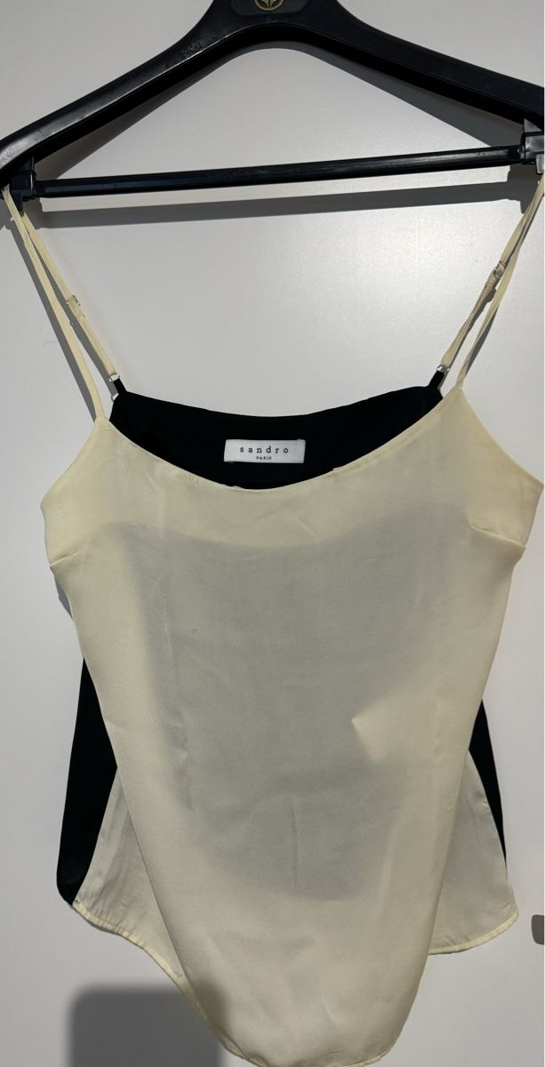Sandro Tops: Sandro Paris Lace Top, Size 36 Black/Cream – Gebraucht aus Hurden von rac_wyf8 1