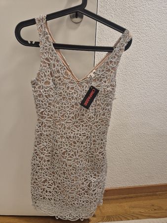 Elegantes Kleid mit Spitze, Grösse S, neuwertig für Party!