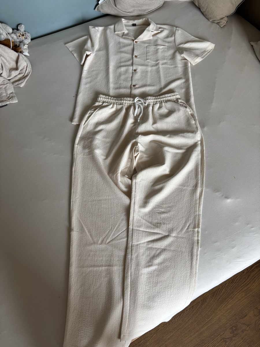 Chemises: Sommerhemd und Stoffhose beige L – Neuf (Voir description) à Nottwil par jon_wg27