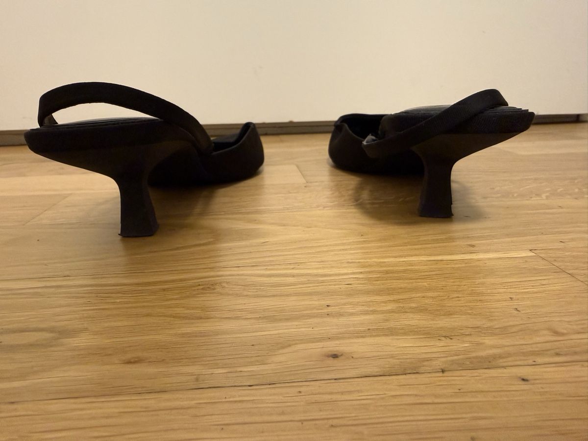 Zara Scarpe da donna: Zara Pumps Schwarz Grösse 41 – Usato da Zug venduto da MC2CC 2