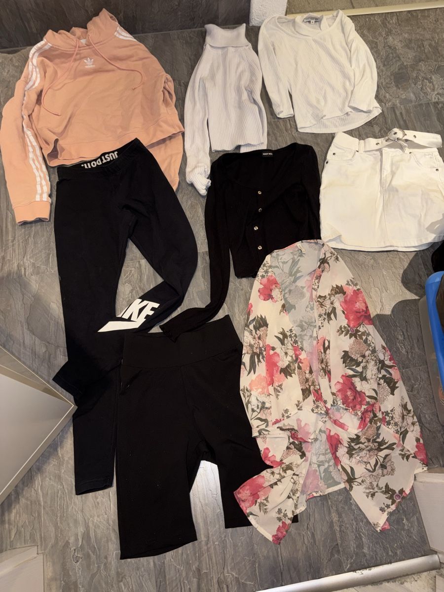 Lotti di vestiti: Kleiderset Grösse xs – Usato da Fislisbach venduto da secondhandF