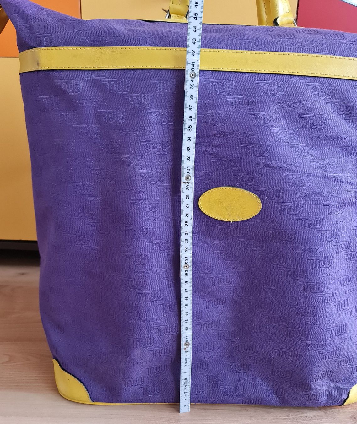 Taschen: Grosse Tupperware Tasche ehem. Beratertasche – Gebraucht aus Emmen von Dirtsa 3