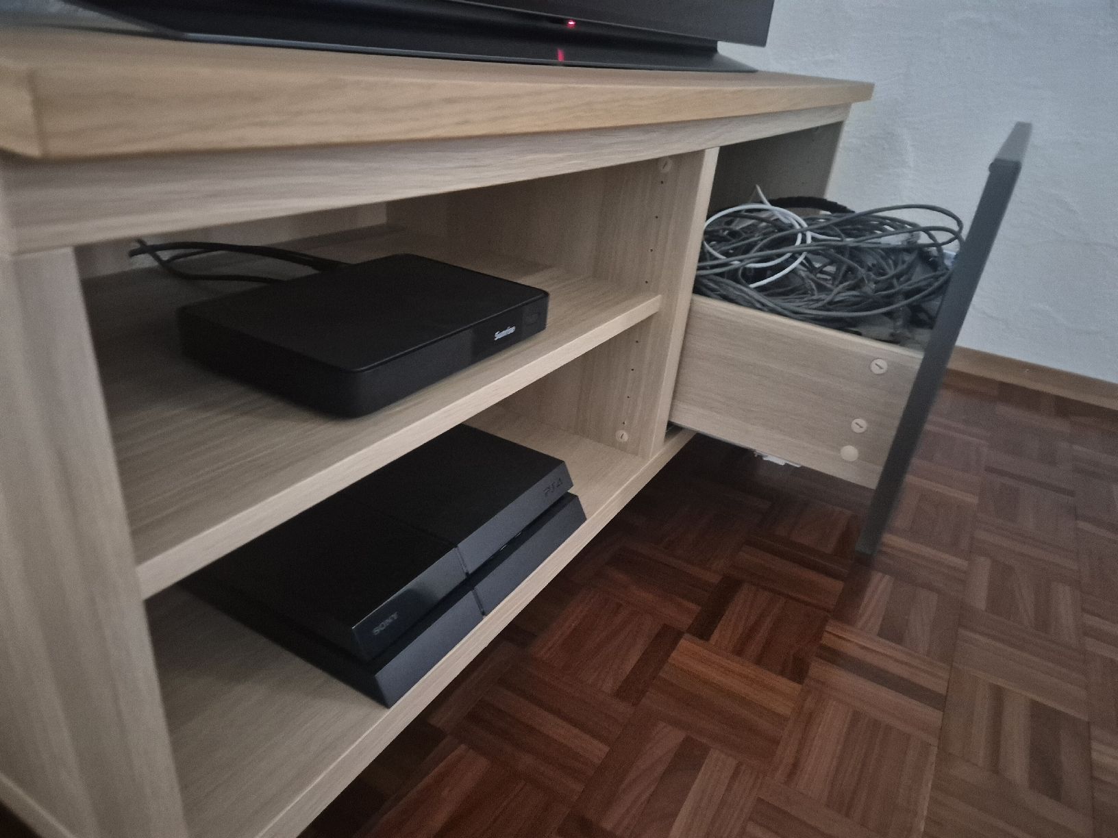 Ikea TV Möbel: TV-Möbel/Sideboard Ikea – Gebraucht aus Neftenbach von pnp_p22x 3