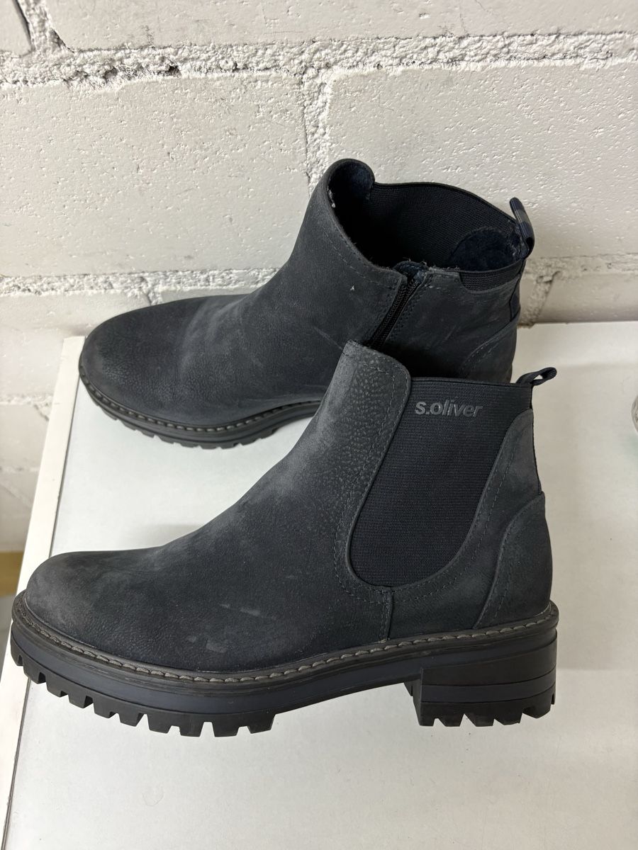 S.Oliver Damenschuhe: Stiefeletten s.Oliver dunkelgrau Grösse 39 neuwertig – Gebraucht aus Thun von jeff070 1