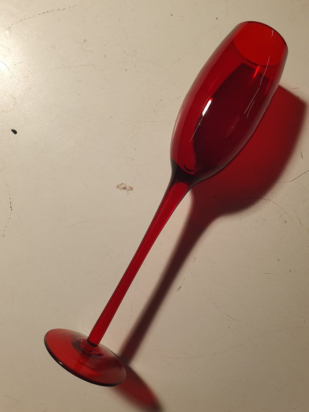 Bicchieri: Champagnerglas rot – Usato da Zürich venduto da loosebone