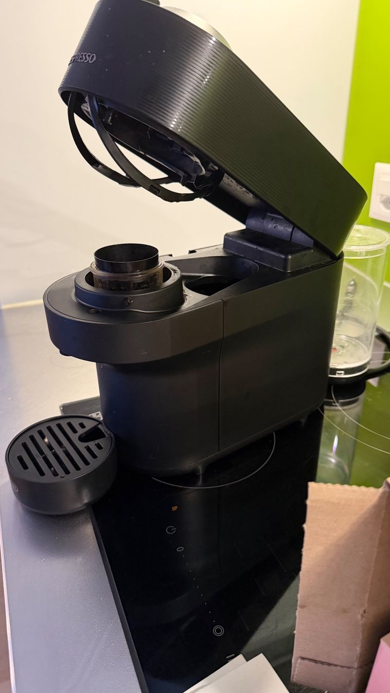 Nespresso Macchine per caffè & Macchine per espresso: Nespresso Vertuo Pop – Usato da Embrach venduto da san_zs9s