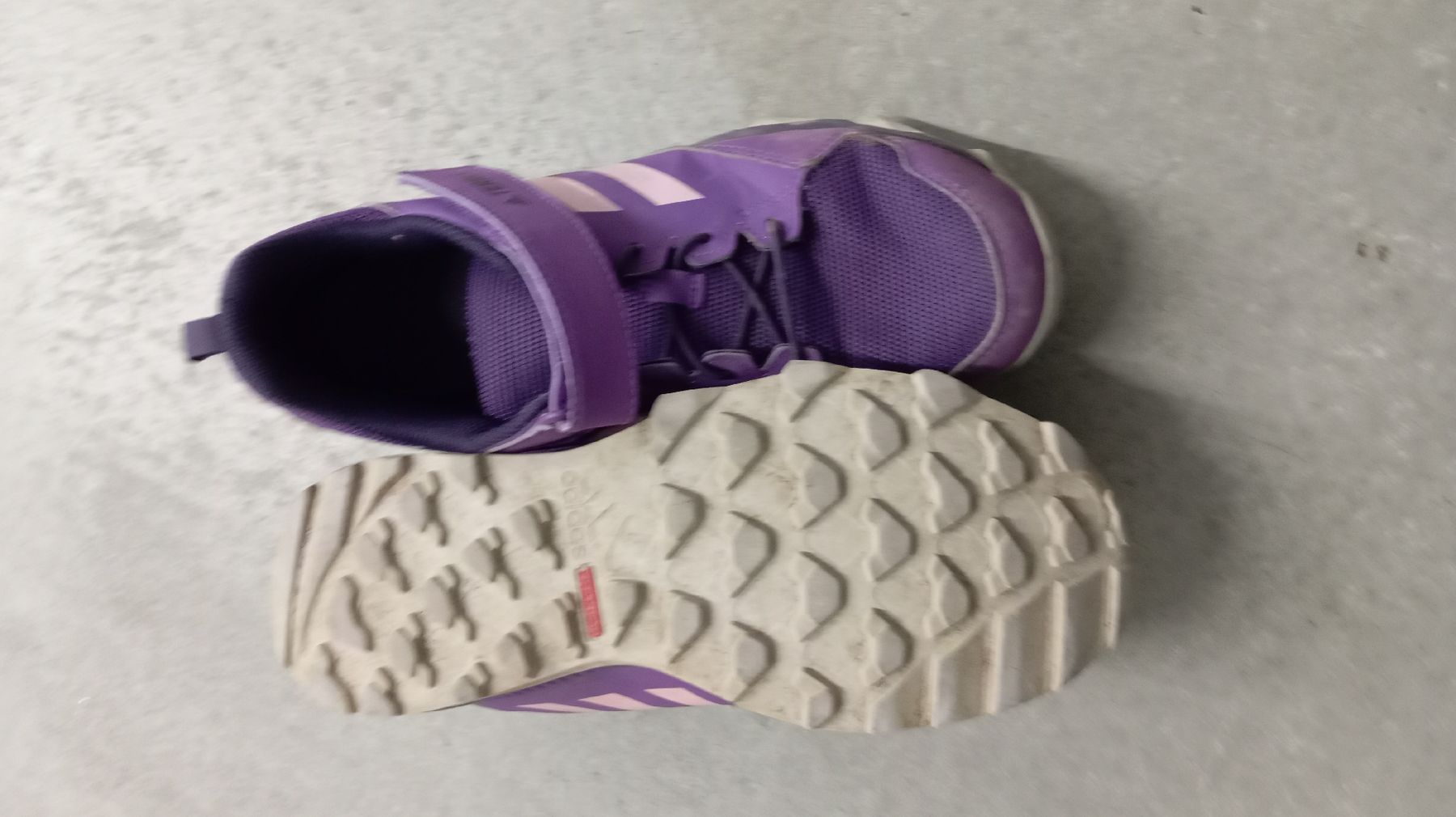 Schuhe für Jungen: Adidas Trekking Schuhe Kinder 38 2/3 – Gebraucht aus Zug von gingerale30 2