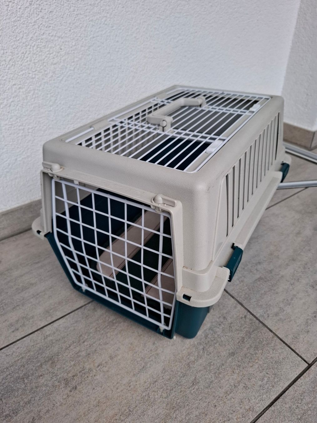 Gabbie, trasporto & Sicurezza: Katzen Transportbox, Tierbox, Tiertransportbox – Usato da Eschlikon venduto da Timotwo