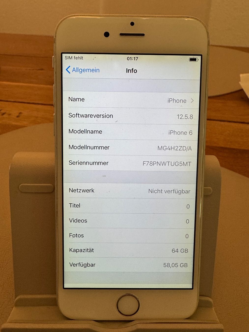 Apple Telefoni cellulari / Smartphones: iPhone 6 mit 95% Akku Kapazität – Usato da Adliswil venduto da Busys 1