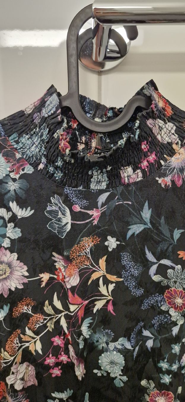 Only Vestiti: Only Kleid S – Usato da Zug venduto da opo_cy5d 3