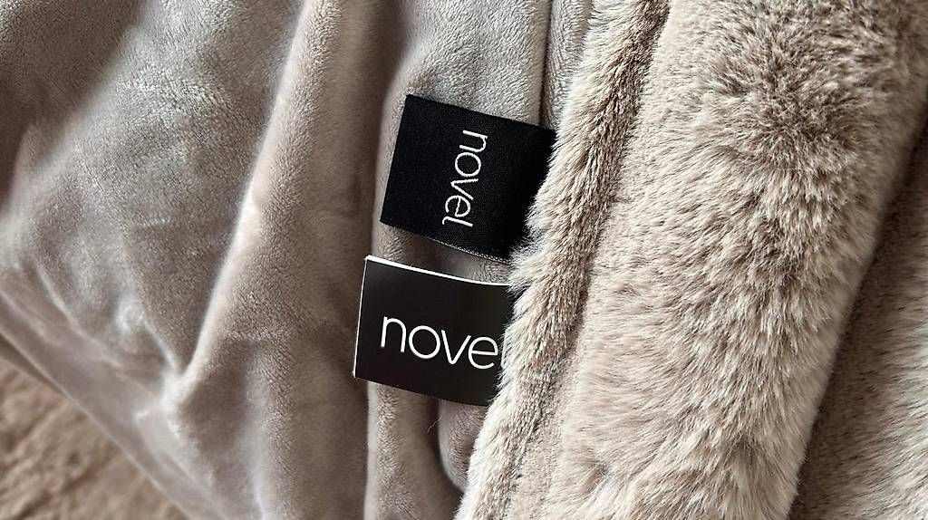 Coperte: Wohndecke Novel NEU Felldecke  – Usato da Rothrist venduto da tro_567r 3