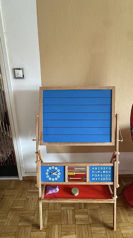 Staffeleien: Stand-Tafel 5 in 1 – Gebraucht aus Winterthur von hai_7lyy