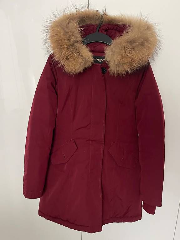 Jacken: Weinrote Winterjacke – Gebraucht aus Aarberg von OrDo20