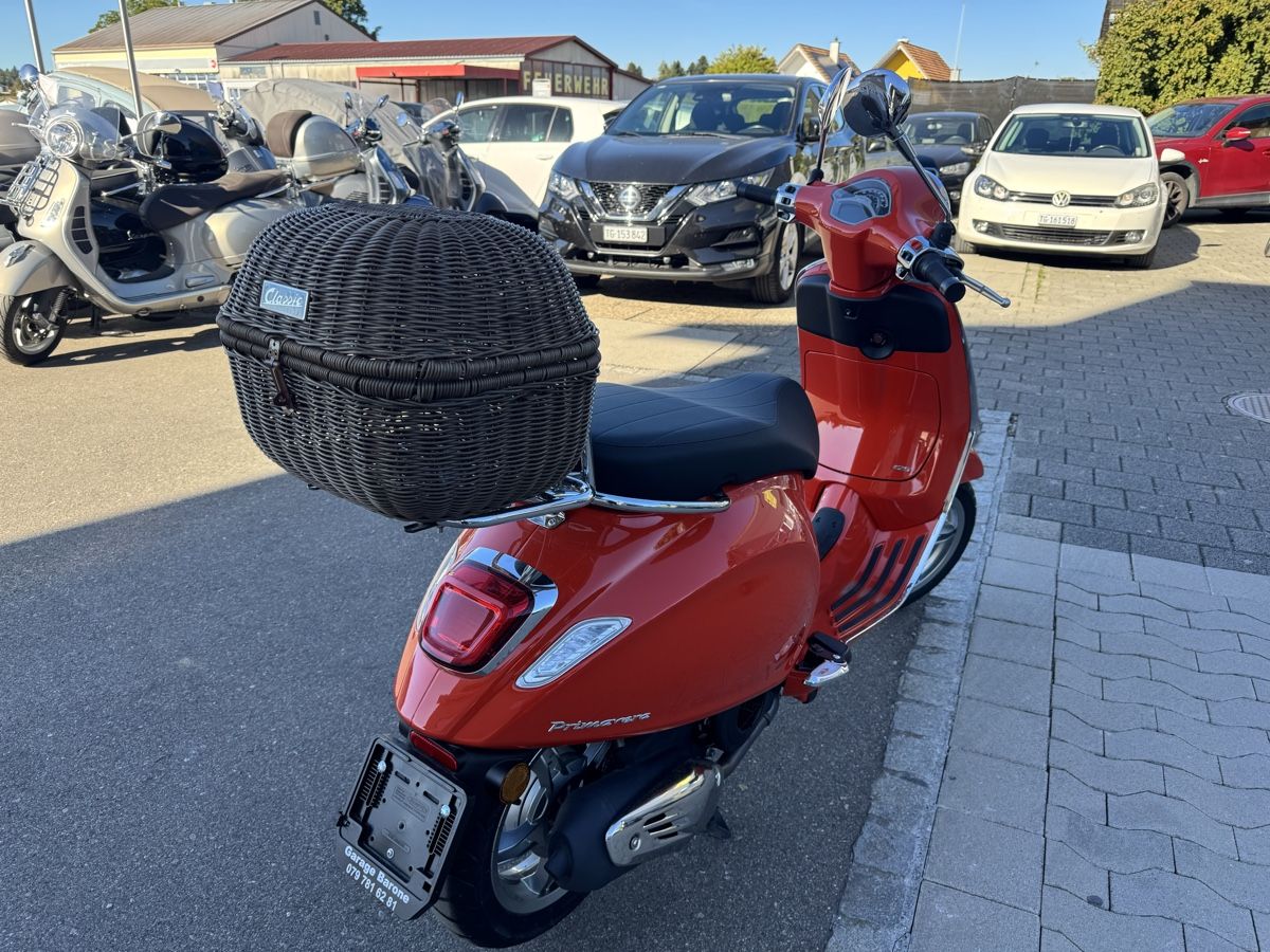 Piaggio Strada: Piaggio Vespa Primavera 125 – Usato da Hefenhofen venduto da Garage_Barone 2