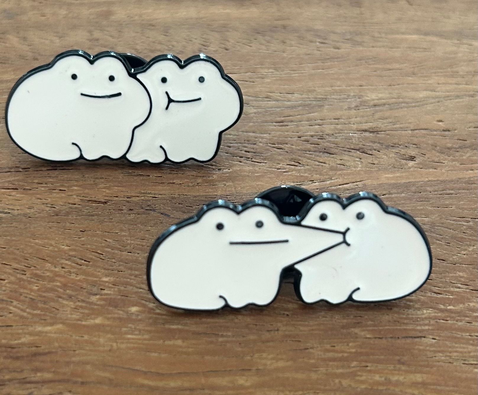 Plaketten & Abzeichen: Set 2x Pin Frösche – Neu und originalverpackt aus Geneve von vane267