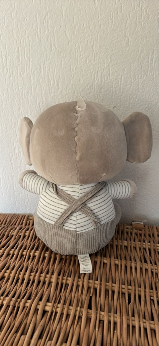 Jouets: Plush Elephant Toy – Neuf avec emballage d'origine à Dübendorf par wil_5n9s 1