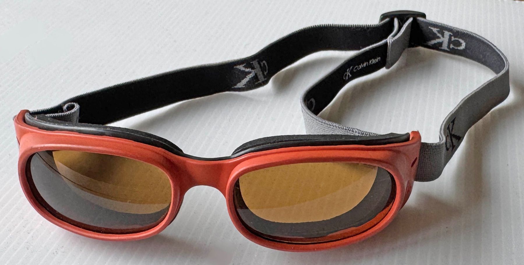 Calvin Klein Occhiali & Lenti: Sonnenbrille, Calvin Klein – Usato da Zürich venduto da Octopus-275 1
