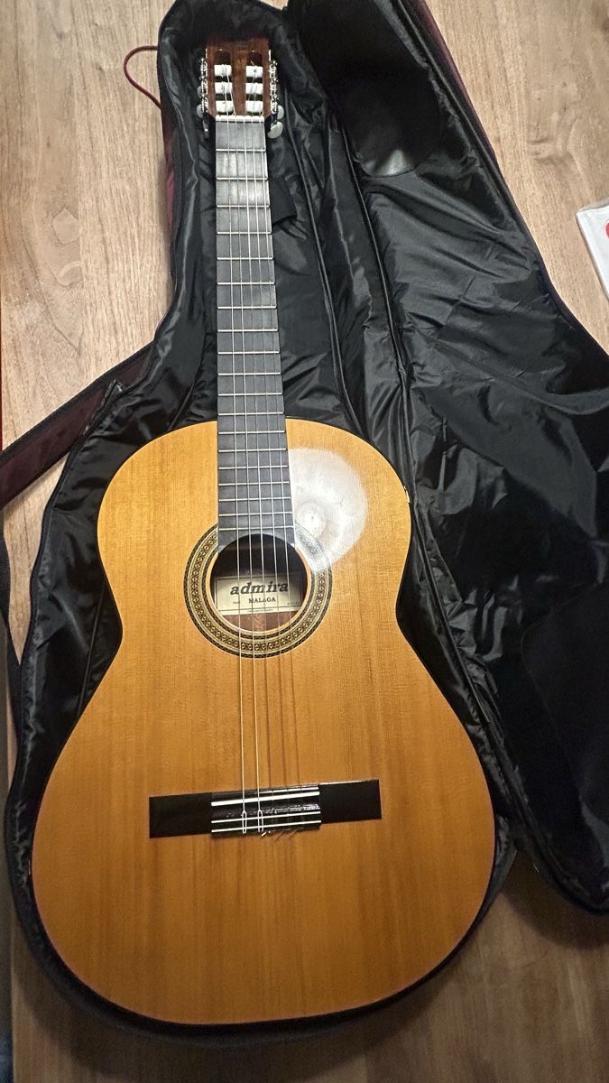 Strumenti musicali: Gitarre Admira Malaga – Usato da Bottmingen venduto da Cedeira