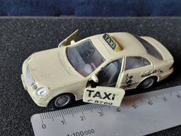 Siku Mercedes Benz E500 Taxi Modellauto 🚕🔥☃️
