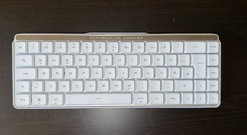 Tastiere: ASUS ROG Falchion RX Low Profile – Usato da Schüpfen venduto da hoefu12