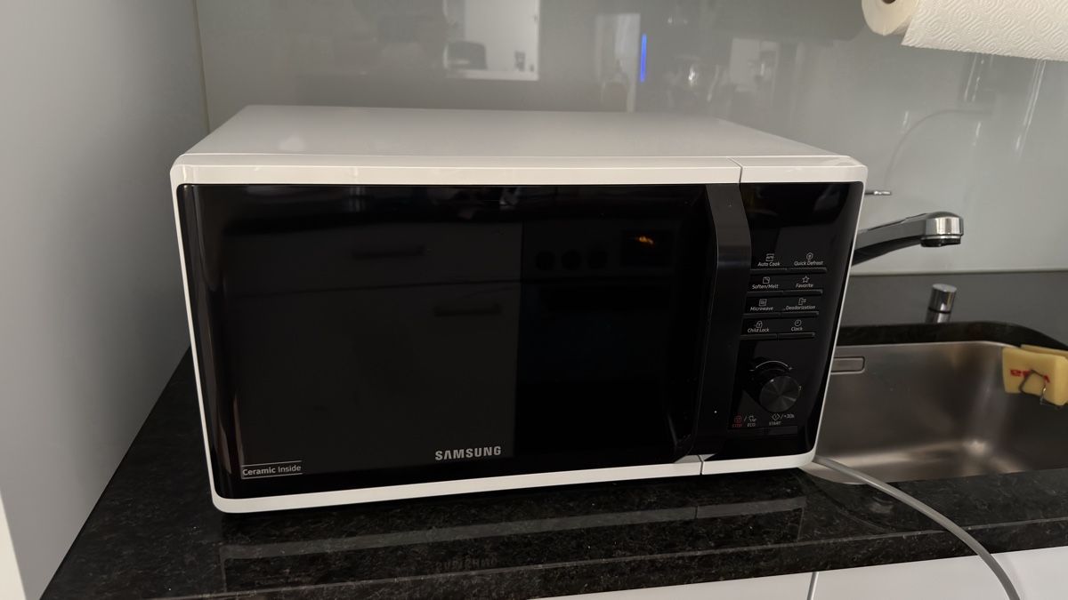 Küchengeräte: Samsung Mikrowelle – Gebraucht aus Oetwil am See von txsty