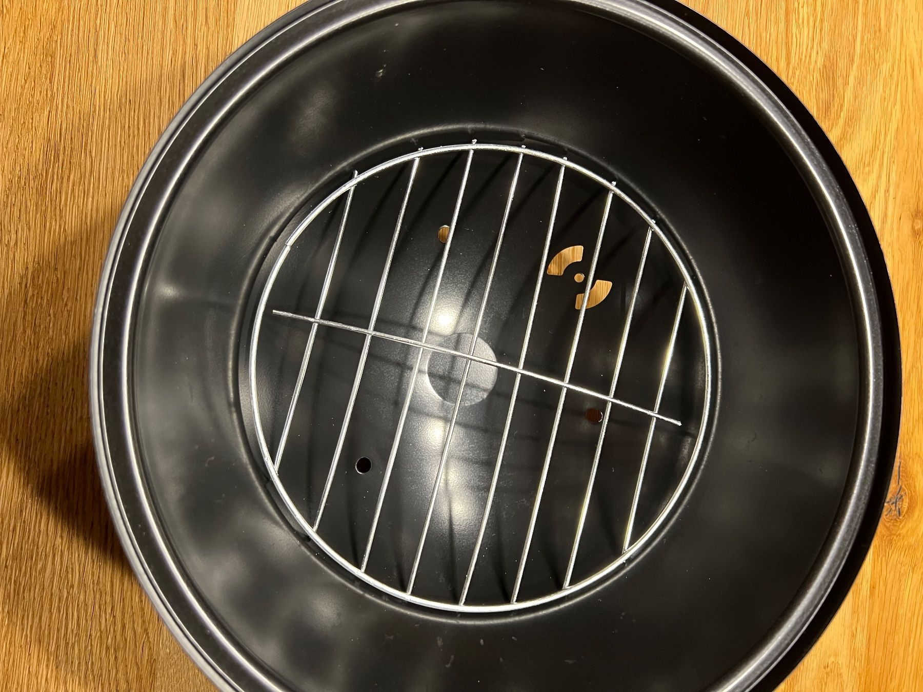 Griglie: Kleiner Tisch-Kugelgrill – Usato da Wolfwil venduto da Poulet60 2