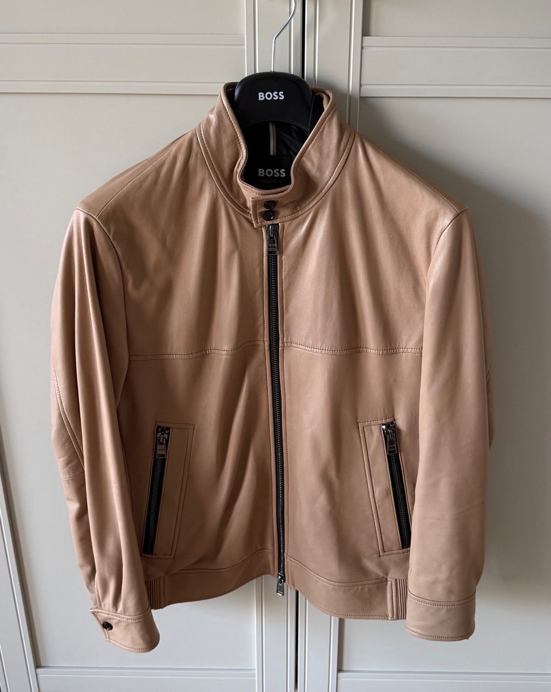 Hugo Boss Giacche: Hugo Boss Lederjacke – Usato da Chur venduto da arlindo.c.silva