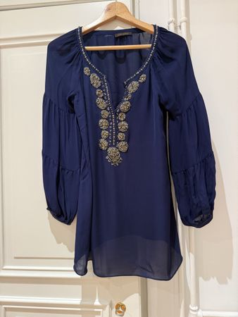 Apostrophe blouse 