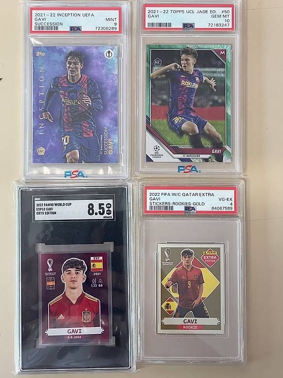 Panini Sammelbilder & Trading cards: Topps Panini Gavi Lot – Gebraucht aus Nürensdorf von Mulderi9