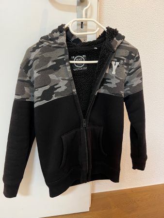 Kapuzenjacke mit Teddybärfell innen