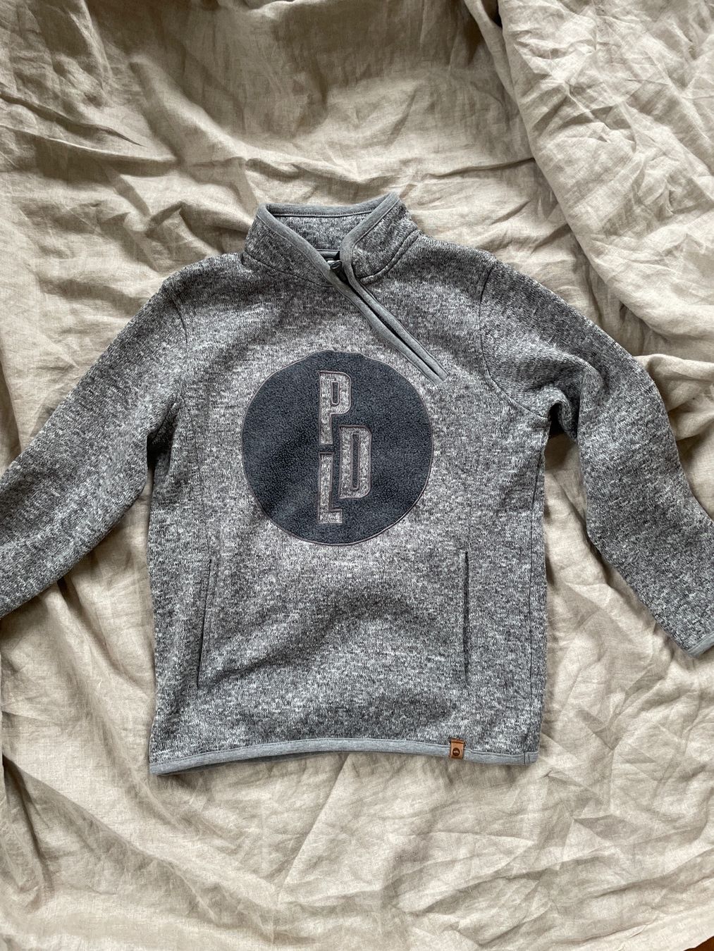 Ensembles coordonnés: Kinder Kleiderpaket, Pullover/Jäckli Gr. 116/122 – D'occasion à Neukirch an der Thur par bee88 4