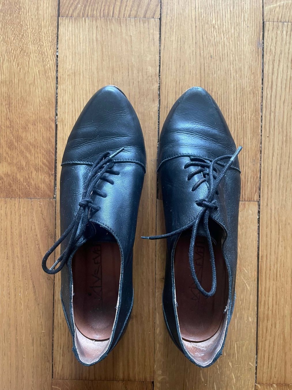 Scarpe da donna: Leder Schuhe aus Island – Usato da Zürich venduto da Manga04
