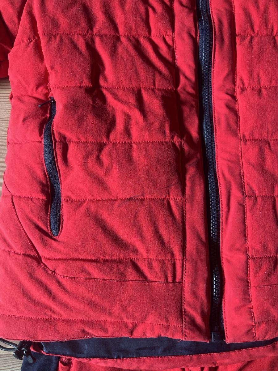 Lots de vêtements: Fusalp Red Ski Jacket and Salopettes – D'occasion à Zürich par tsw_f52q 2