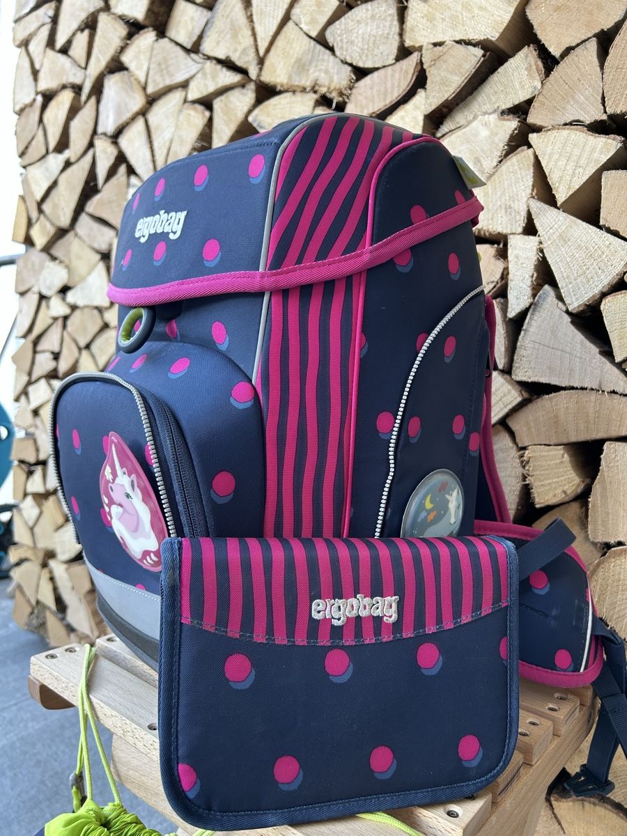 Ergobag Borse & Zaini: Ergobag Set Mädchen – Usato da Oberwangen TG venduto da alonsofan01 2
