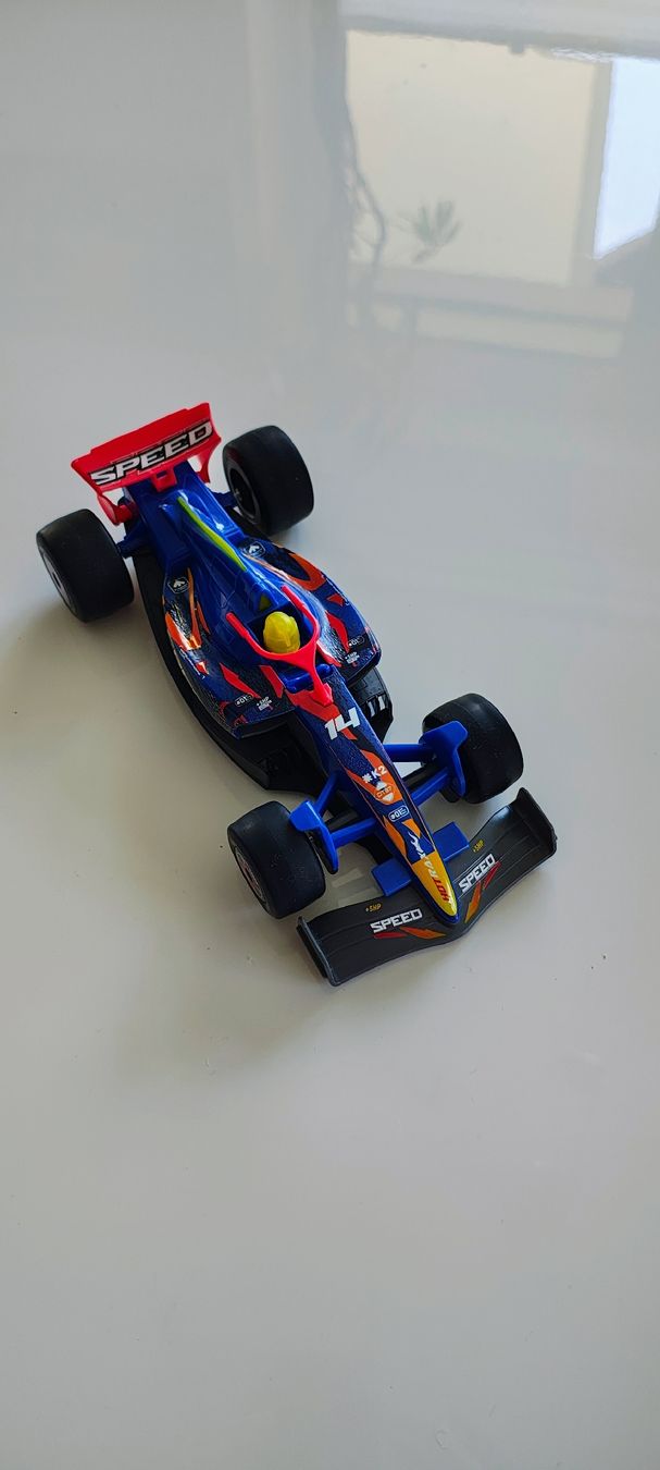 Modellautos: Rennauto, F1 Racer – Neu (gemäss Beschreibung) aus Bülach von Surbetone 2