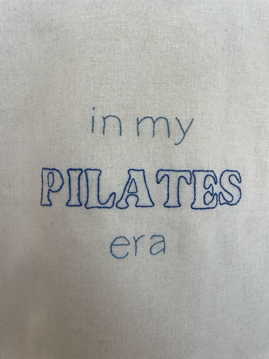 Taschen: Tote bag Pilates brodé à la main – Neu und originalverpackt aus Nyon von laralc 2