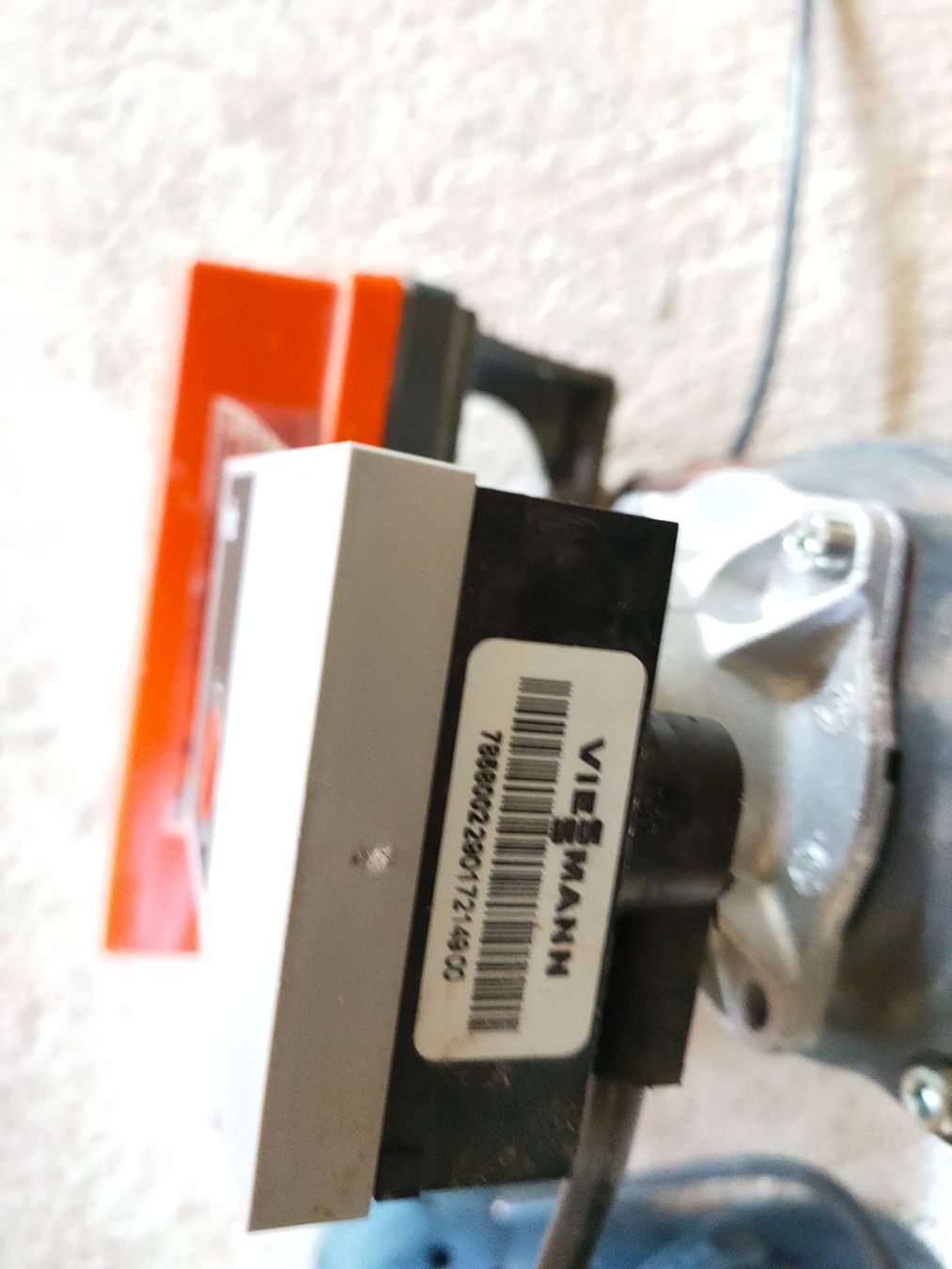 Viessmann Radiatori: Circulateur Wilo avec régulateur Viessmann – Usato da Les Moulins venduto da alicia017 1