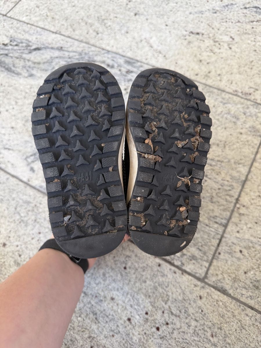 H&M Scarpe per ragazzi: Kinderwinterschuhe 25 – Usato da Niederglatt ZH venduto da sim_gj7s 3