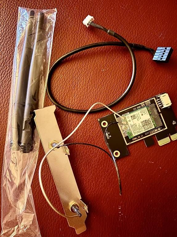 Intel Laufwerke & Adapter: Intel AX200-Wlan-Bluetooth Adapter/ Karte mit Antenne – Gebraucht aus Watt von galeone 2