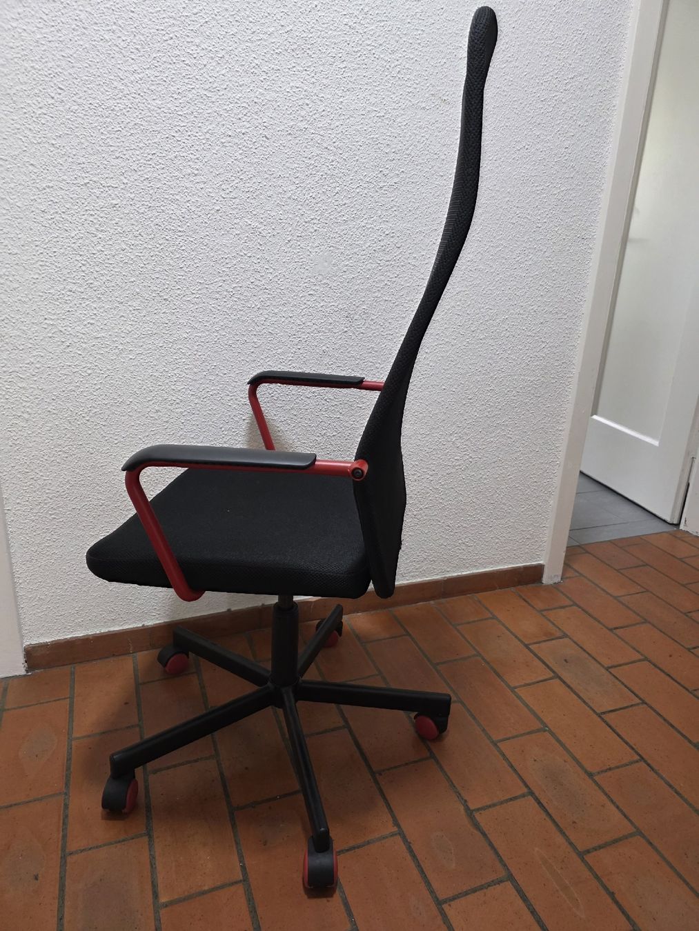 Sedie: Chair – Usato da Zürich venduto da tir_8rjk 1